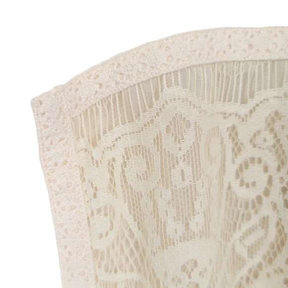 Sheer Lace Blouse - Picture 3 of 10